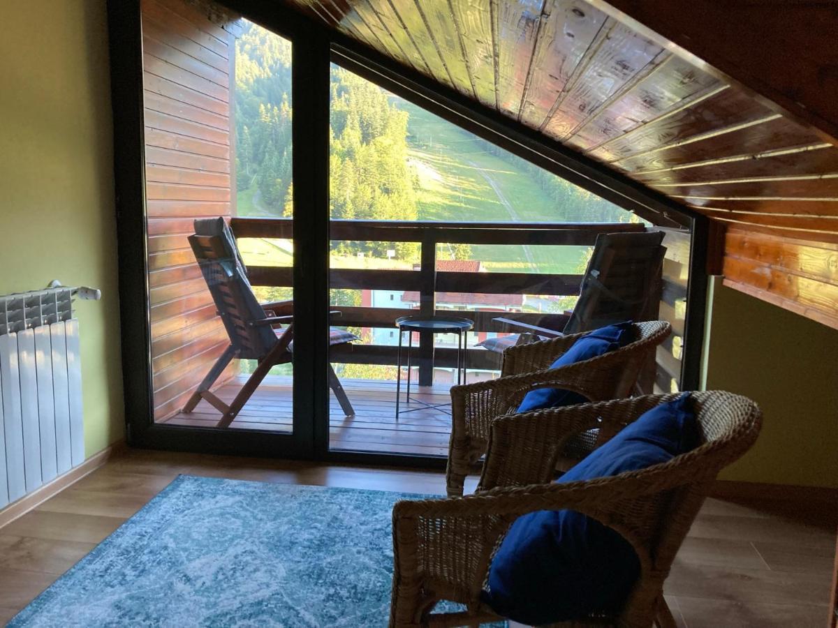 Lucas Duplex Lägenhet Azuga Exteriör bild