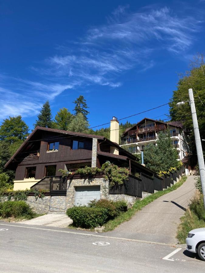 Lucas Duplex Lägenhet Azuga Exteriör bild