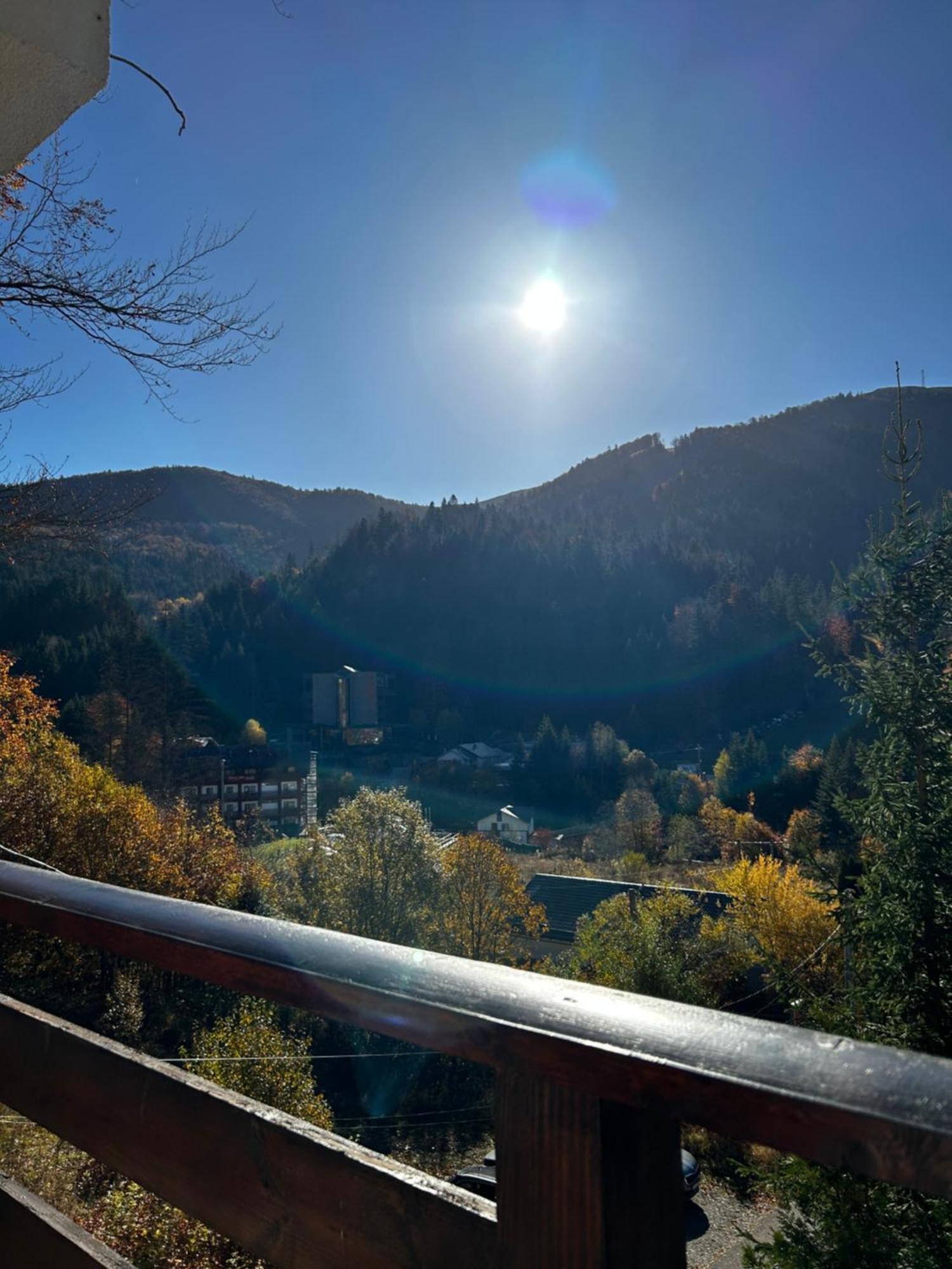 Lucas Duplex Lägenhet Azuga Exteriör bild