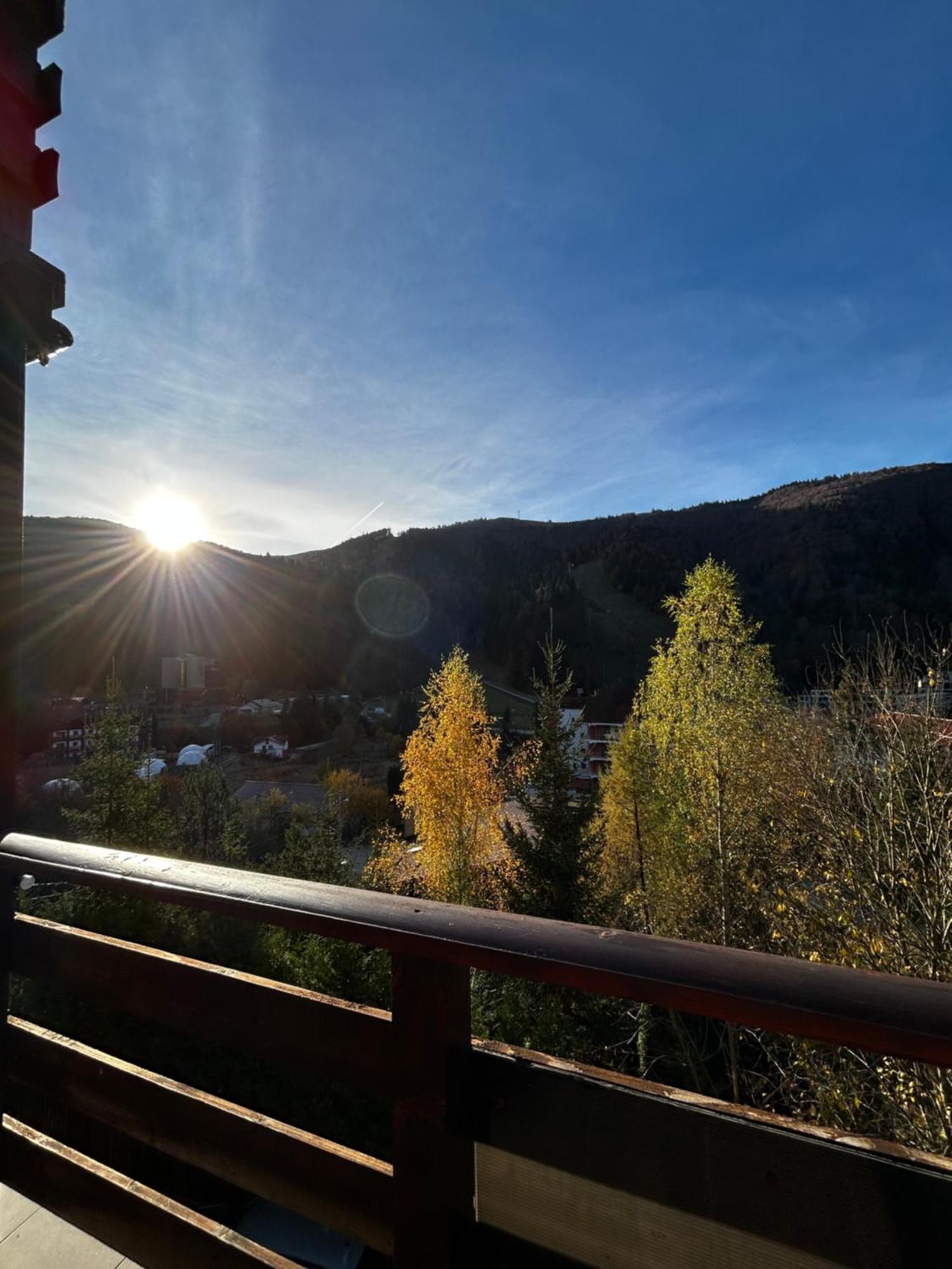 Lucas Duplex Lägenhet Azuga Exteriör bild